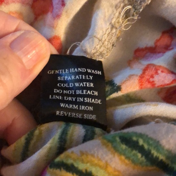 Red Berry romper - floral - Picture 6 of 7